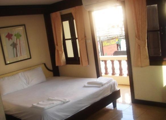 Hotel Sea Princess Patong Habitación foto