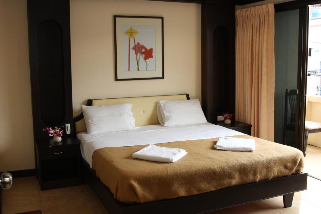 Hotel Sea Princess Patong Habitación foto